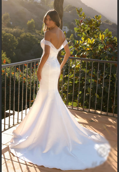 White satin Off shoulder mermaid gown